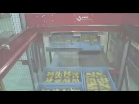 Berg Hortimotive Clamp palletizer.wmv.mp4